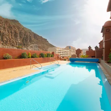 בית נופש Playa - Tamanca 1,3 Sea View